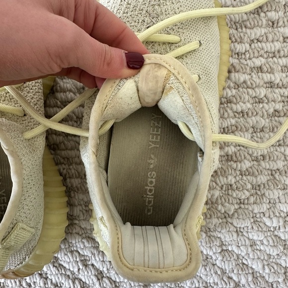 Yeezy Boost 350 V2 ‘Butter’ - Picture 9 of 13